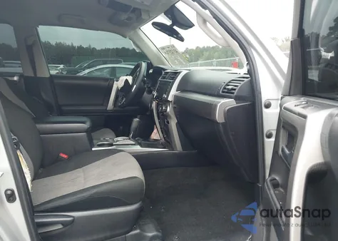 2021 Toyota 4Runner Sr5 z USA, uszkodzony, nr VIN JTEEU5JR6M5240081